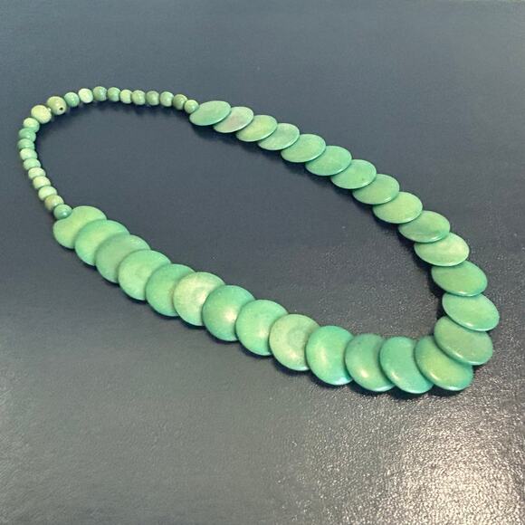 Vintage Green Wood Disc Bead Necklace – Graduated Flat Beads – Statement Jewelry - Picture 3 of 14
